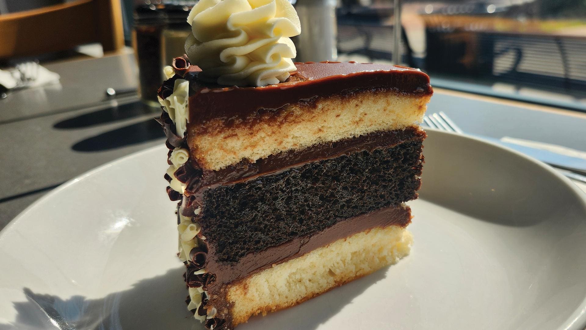 Dewey's Pizza - Dayton Desserts - Split Decision Cake